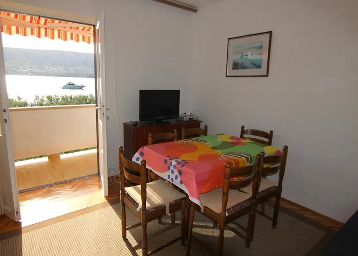 Apartman By The Sea Pag Town